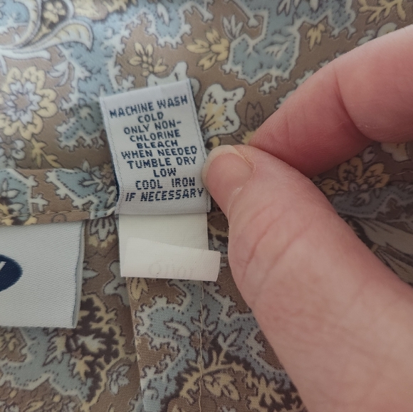 Old Navy Taupe and Light Blue Paisley Pencil Skirt - Picture 6 of 7